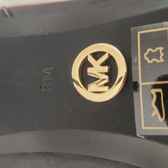 Michael Kors Leona Black Leather Bootie US size 8M used in great condition - Picture 8 of 17